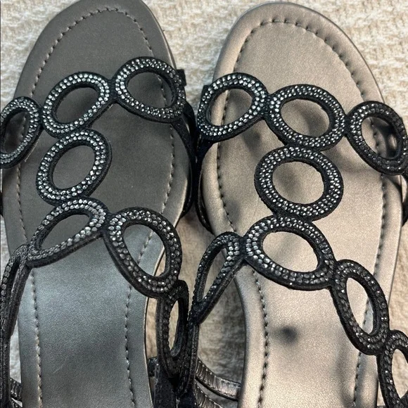 Bandolino glitter circles dressy sandal, with black patent wedge heel, classic - Picture 3 of 16